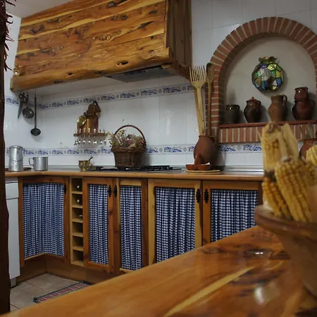 Landhuis Isabel Y Fernando *